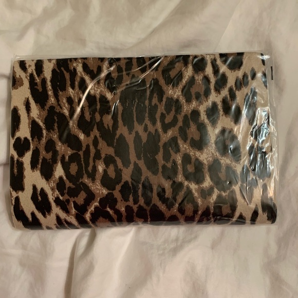 Leopard print sweater brand new in packaging - Picture 2 of 2